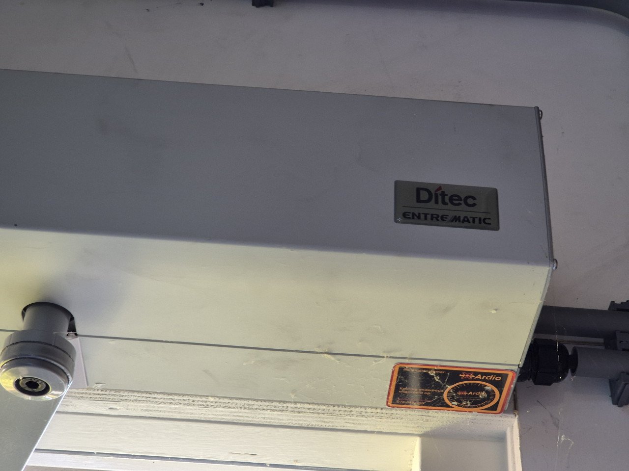 Automatische deuropener van Ditec