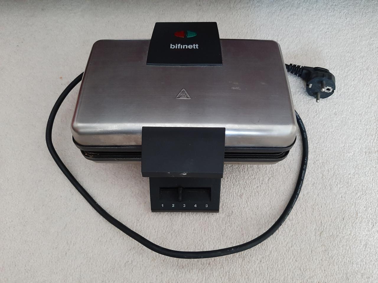 Elektrisch wafelijzer.