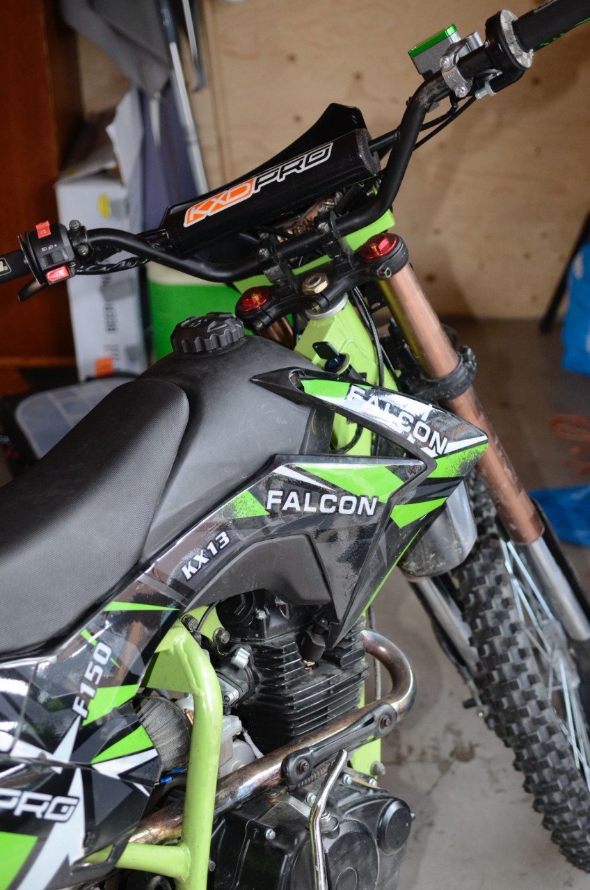 Crosser