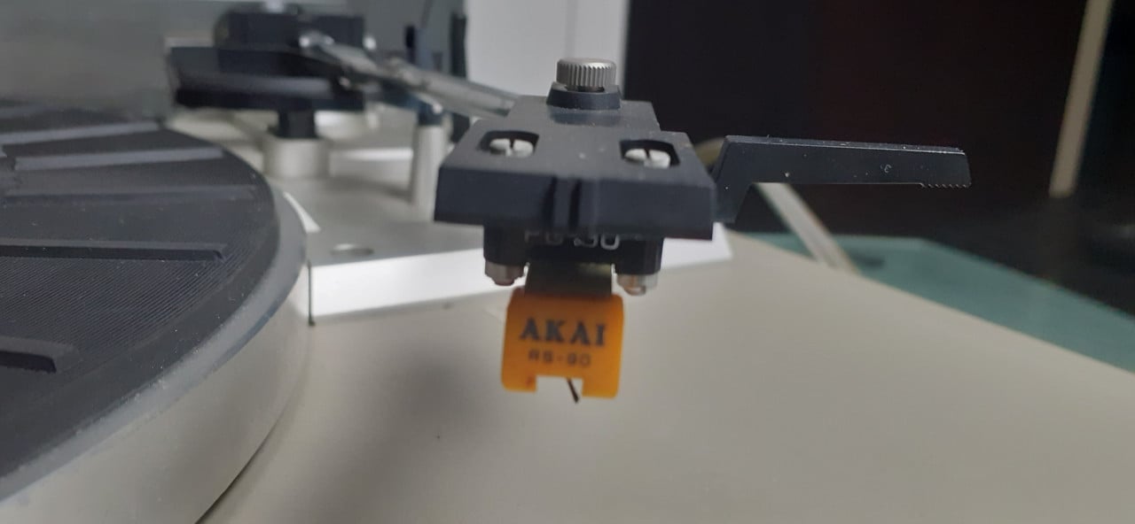 AKAI AP-B20C vintage draaitafel
