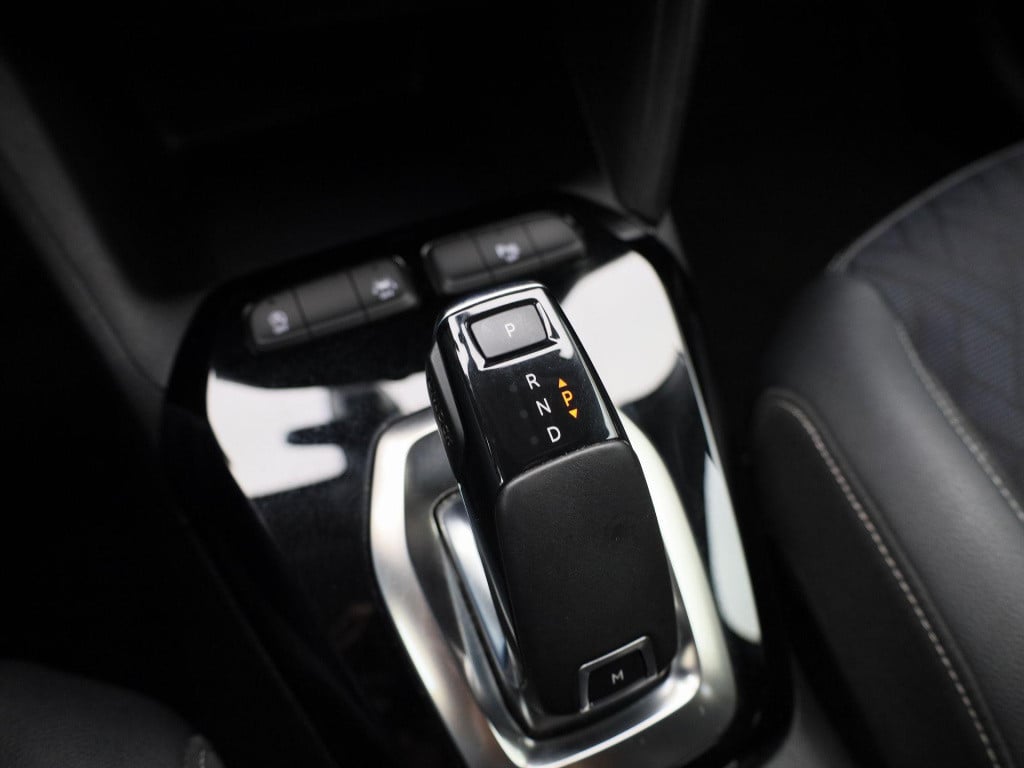 Opel Corsa 1.2 elegance | automaat | navigatie | apple carplay / android au