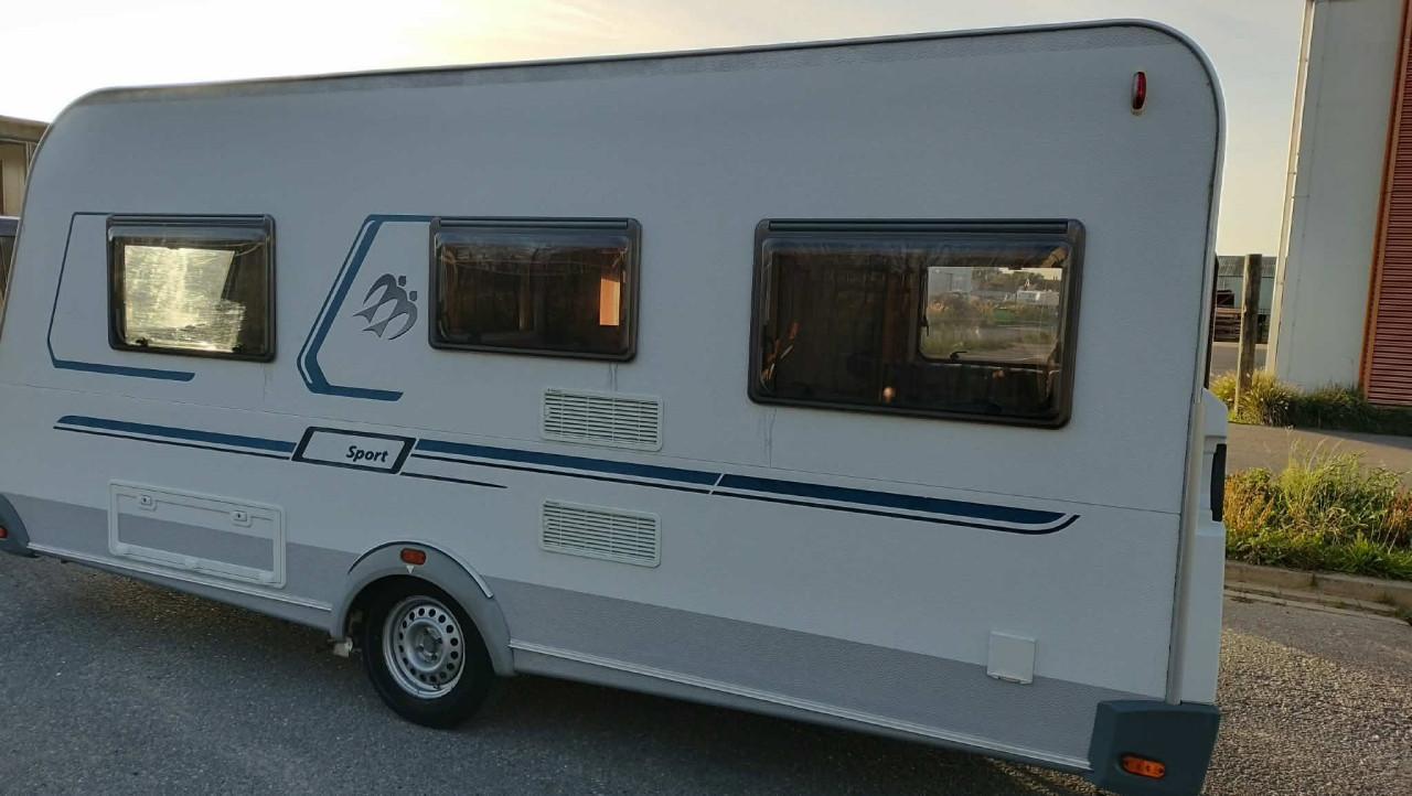 KNAUS Sport premiumline met voortent en mover