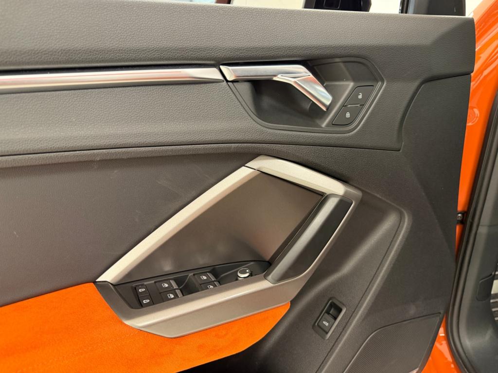 Audi Q3 35 tfsi edition one s-line | panoramadak | bang & olufsen | leer