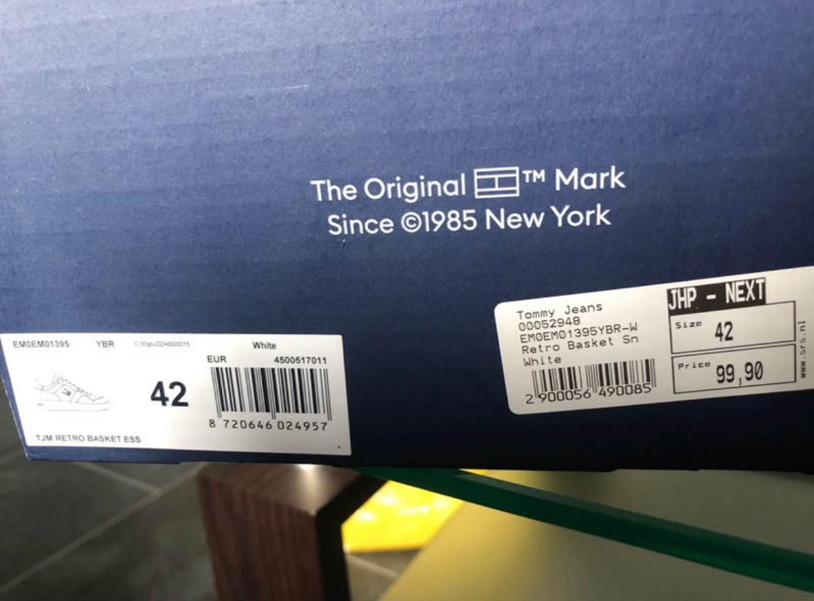 Nieuwe Tommy schoenen