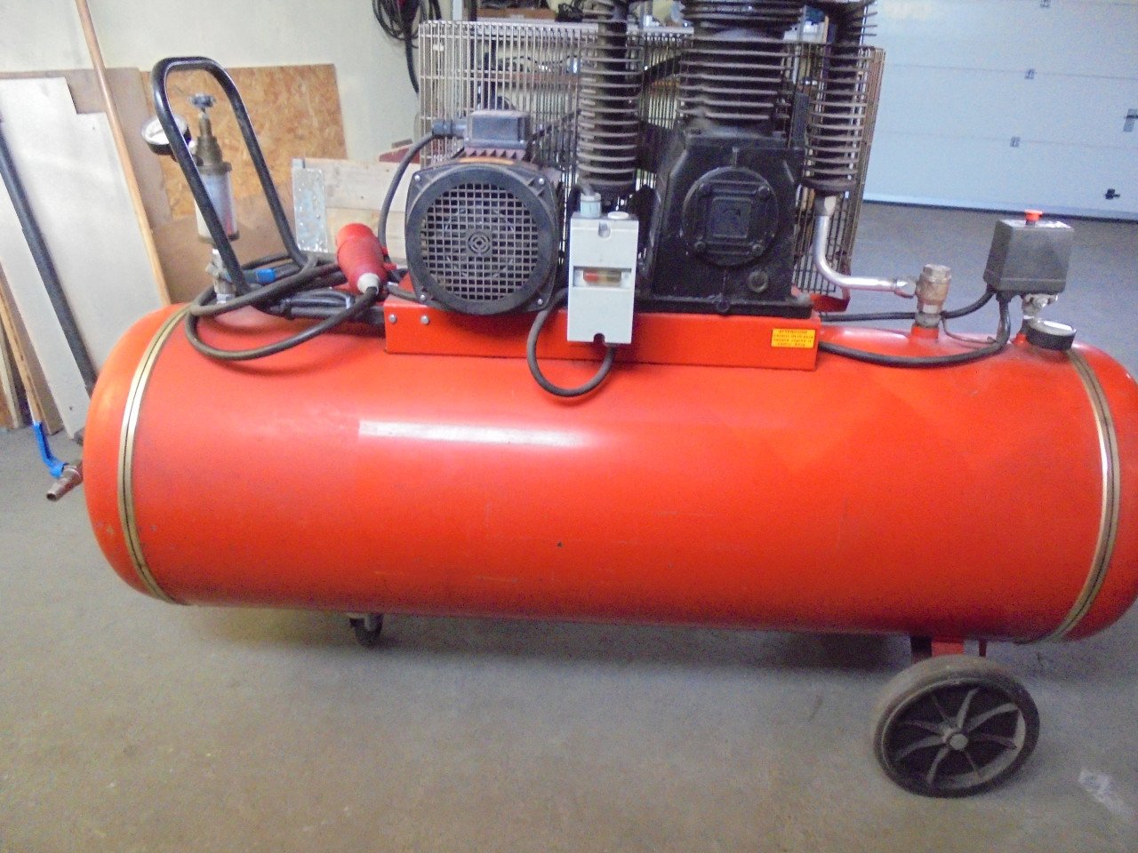 Grote Compressor met 500Ltr tank