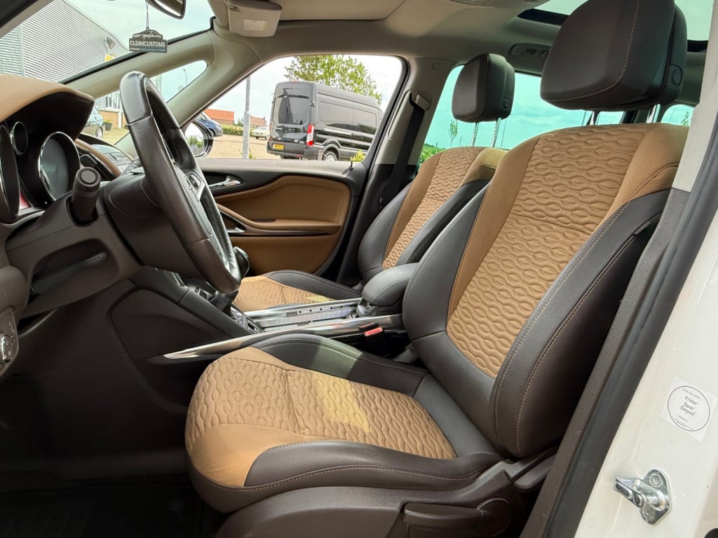 Opel Zafira tourer 1.4 cosmo 7 persoons