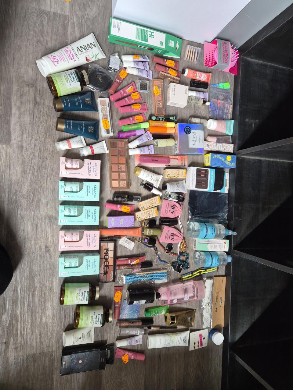 Verzorging/makeup/sieradenpakket