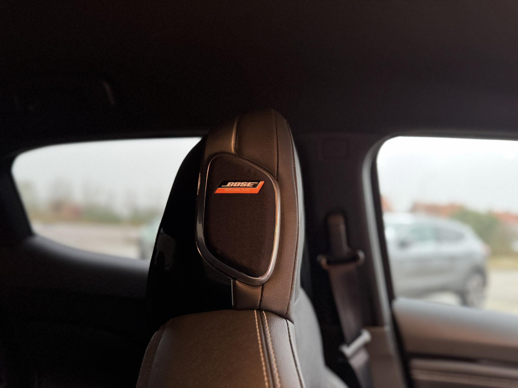 Nissan Juke 1.6 hybrid tekna sound + cold pack | leder | stuur- + stoelverw