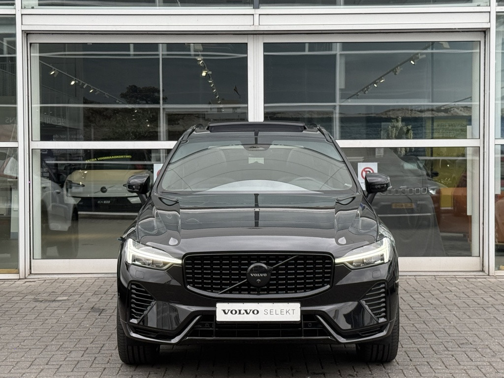 Volvo XC60 t8 455pk recharge black edition| panodak| trekhaak| adap.cruise|