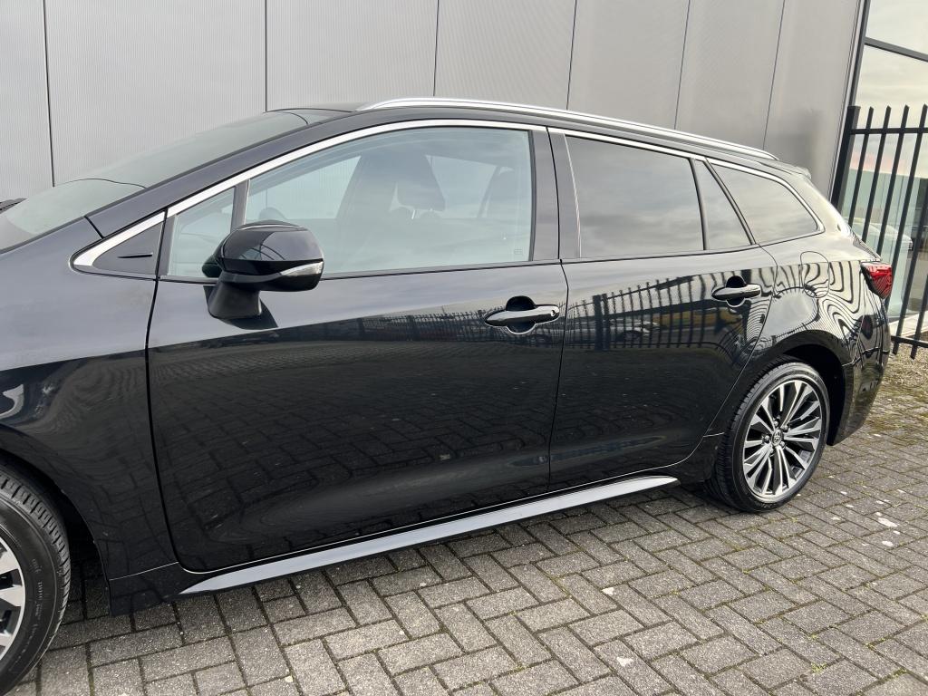 Toyota Corolla Touring Sports hybrid 140 dynamic