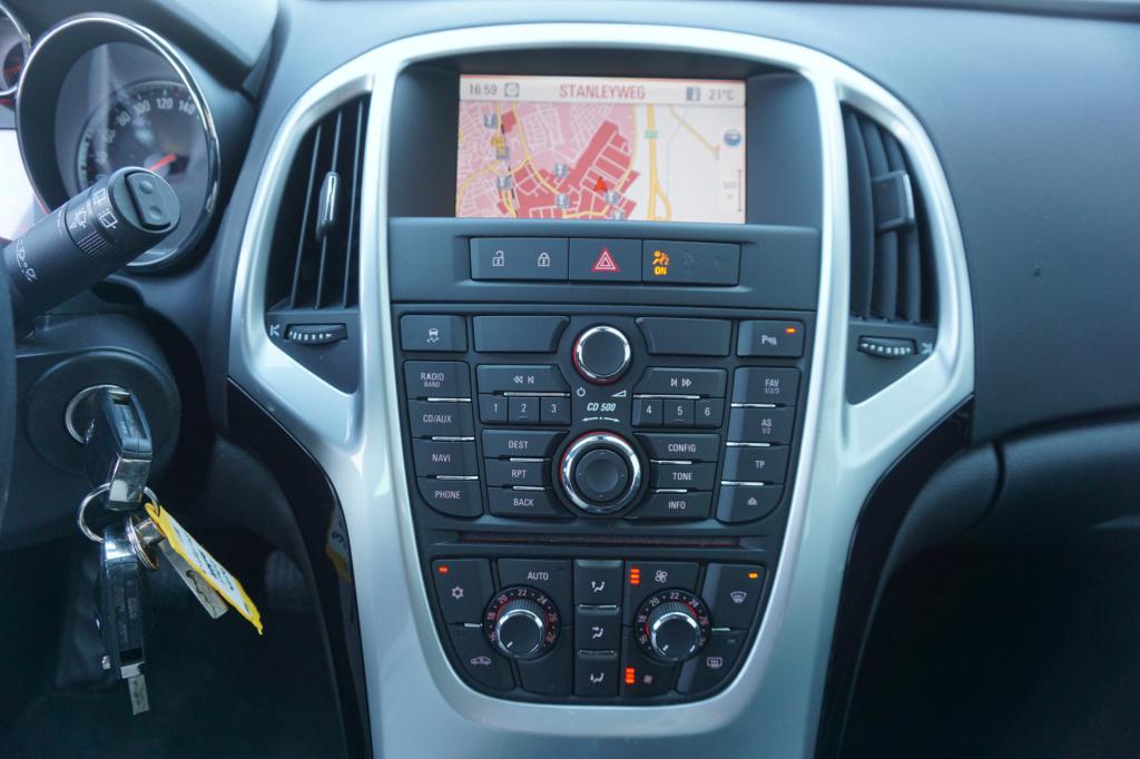 Opel Astra sports tourer 1.4 turbo sport airco / cruise / navi / elektr. ra