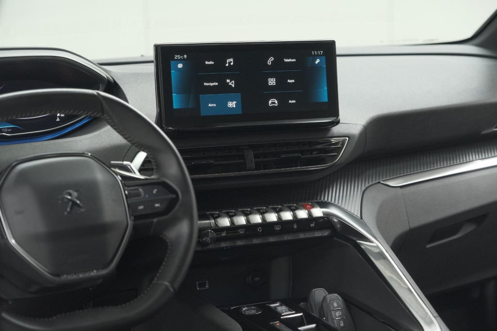 Peugeot 5008 puretech 130 eat8 active pack | 7 zitplaatsen | camera | apple