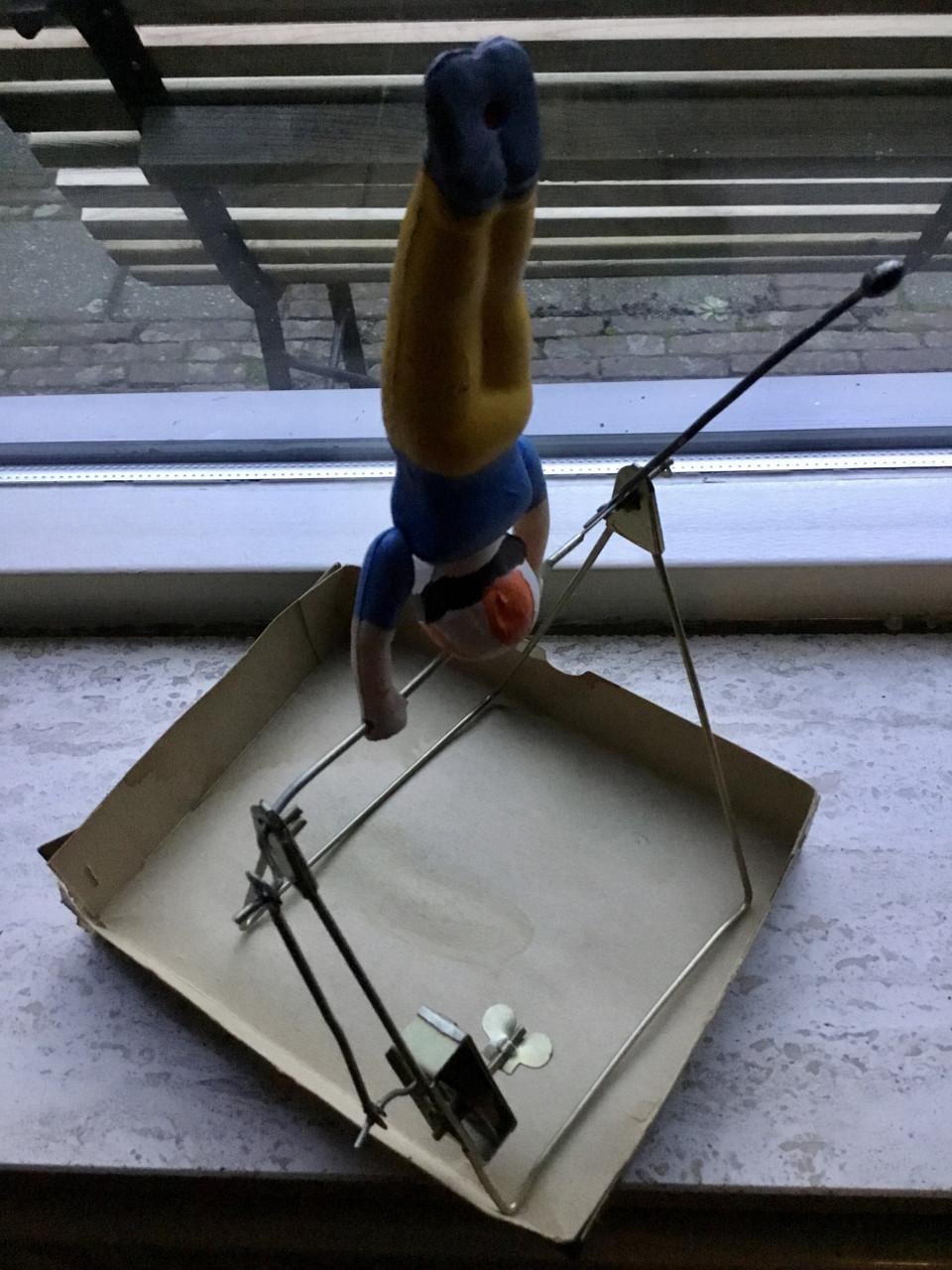 Bijzonder stukje speelgoed: Single Bar Exercise, Seoel Olympiade 1992