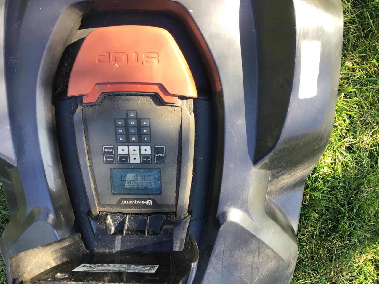 HUSQVARNA ROBOTMAAIER 430X