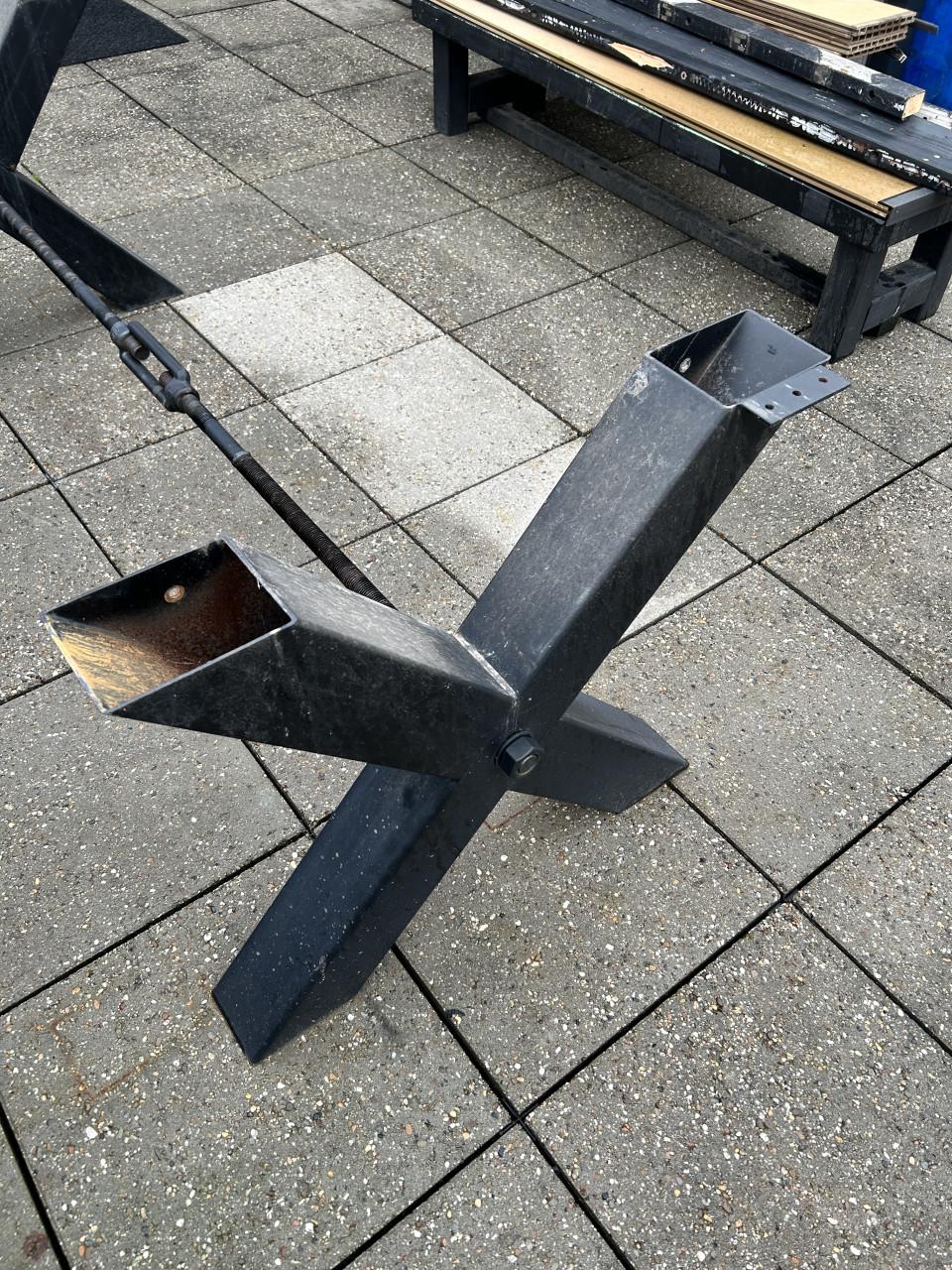 Stalen tafelonderstel