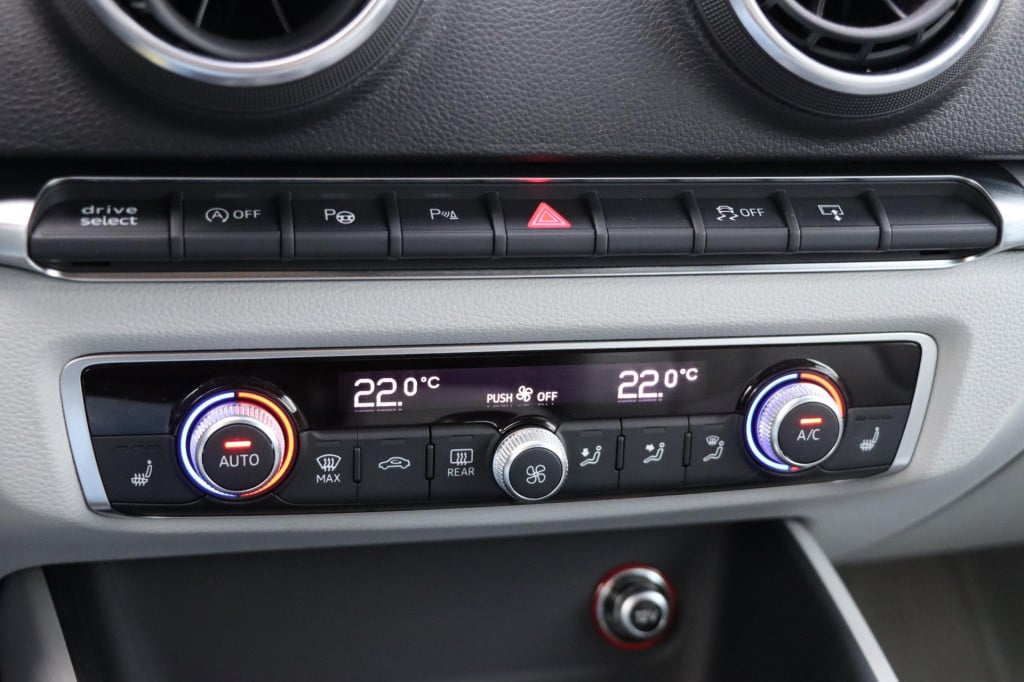Audi A3 cabriolet 1.8 tfsi quattro ambition pro line s open days