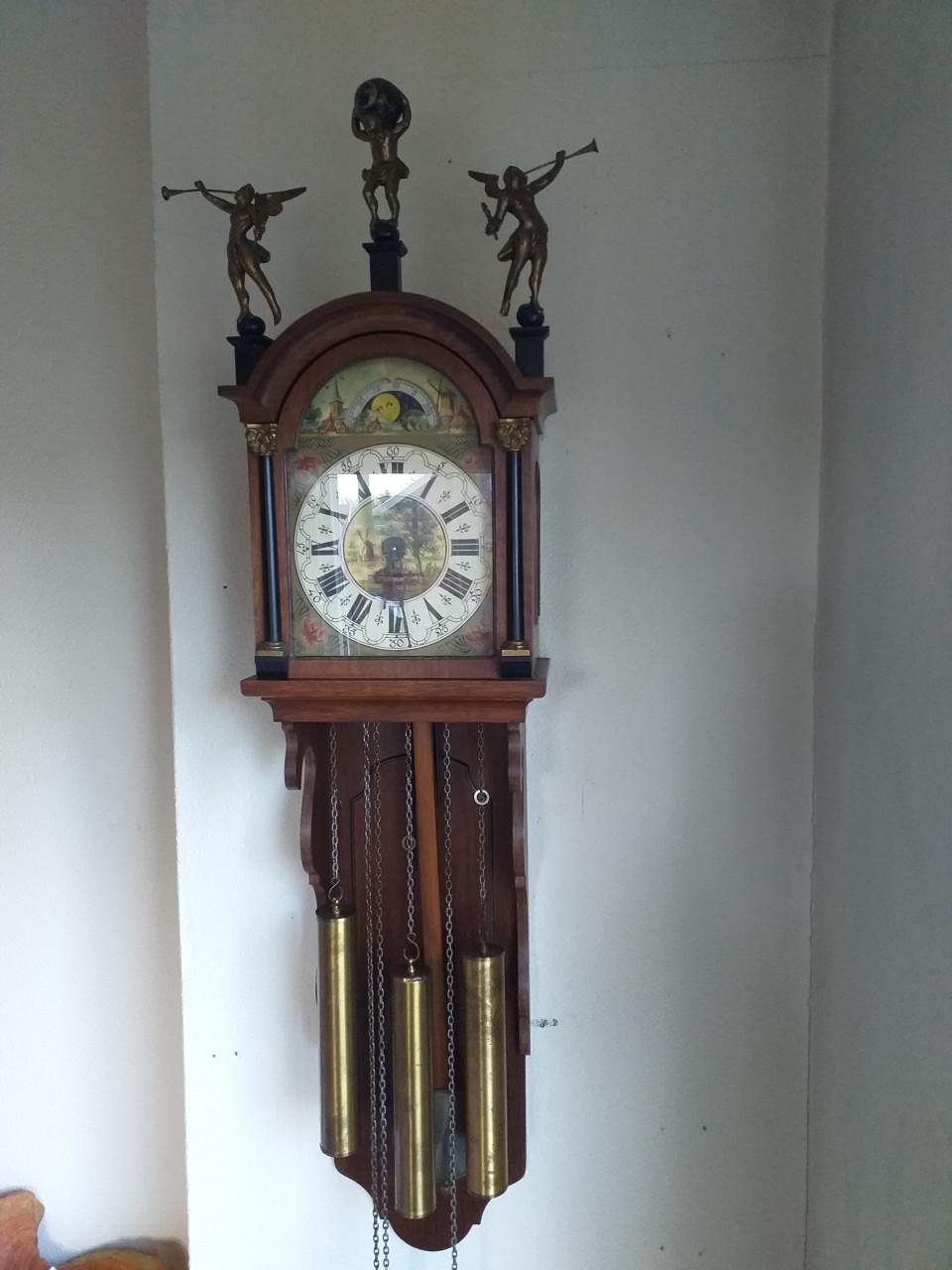 """"MOOIE FRIESE STAARTKLOK MET DUBBELSLAG UITGEVOERD""