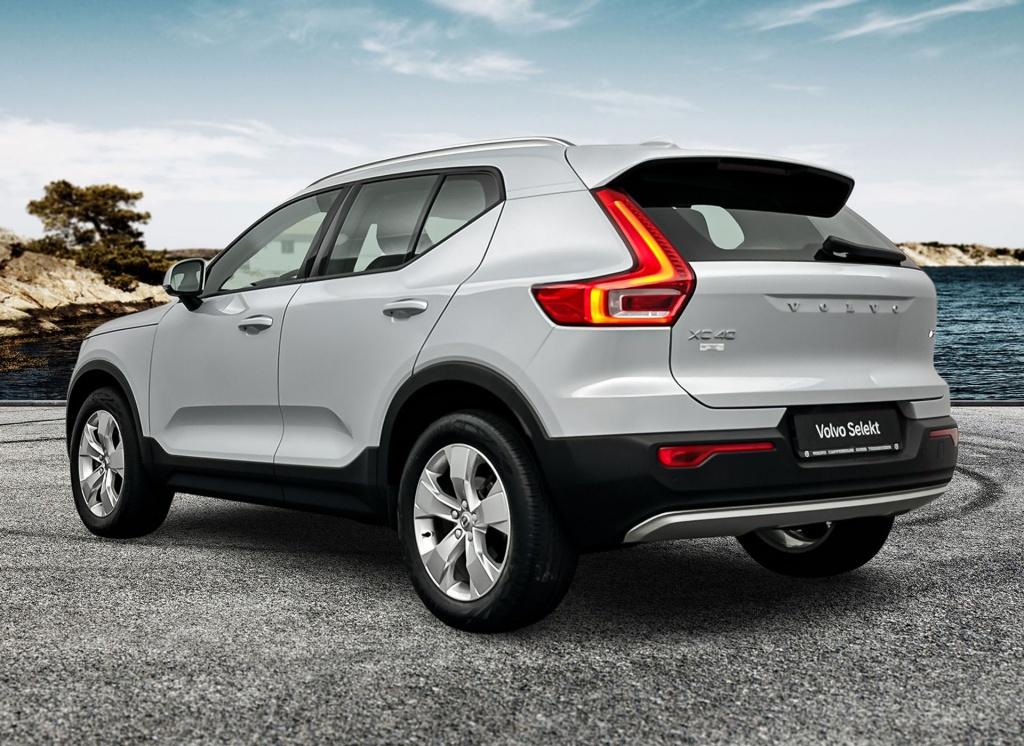 Volvo XC40 t3 163pk aut8 momentum pro| trekhaak| camera| climate| cruise co