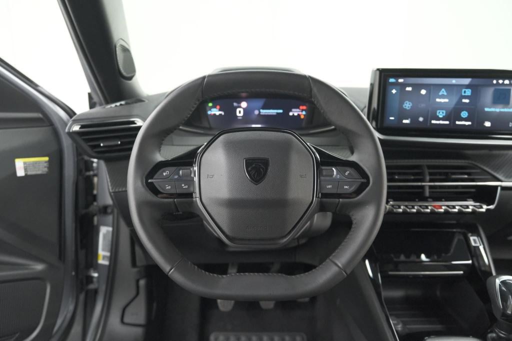 Peugeot 2008 puretech 100 allure | camera | navigatie | parkeersensoren | a