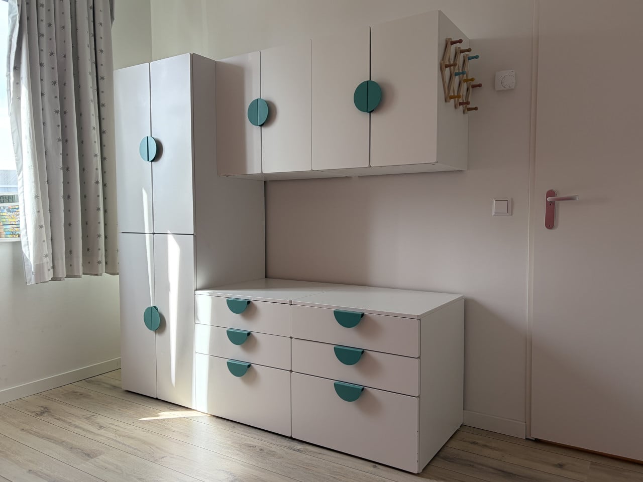 Ikea småstad kledingkast