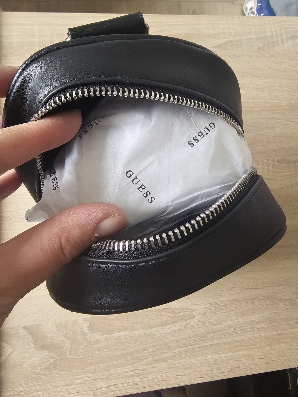 Guess slingbag / rugzak