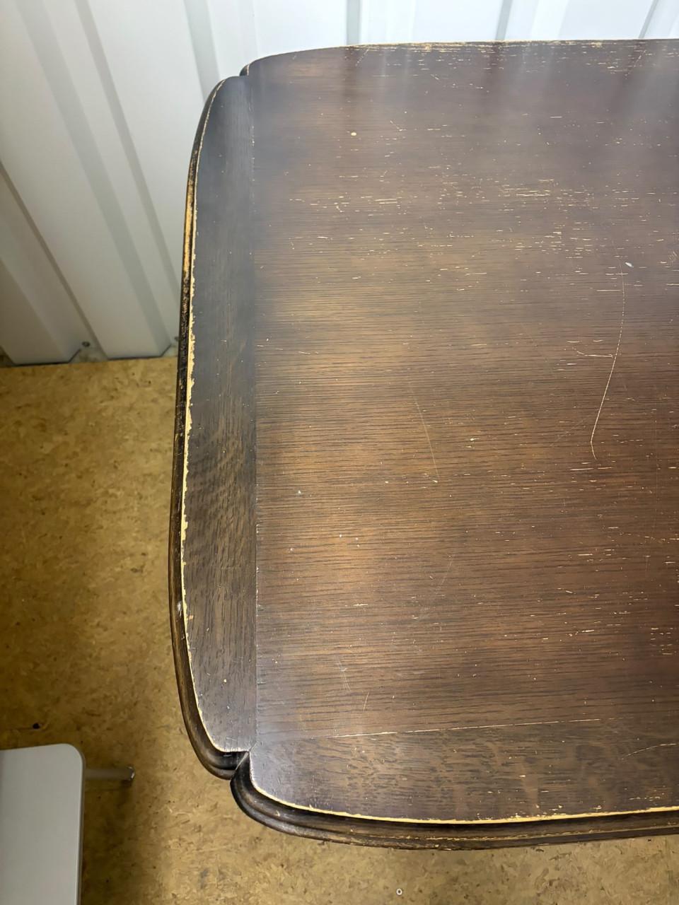 Houten eettafel