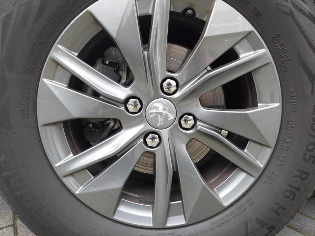 Peugeot 2008 suv 1.2 100 active pack nav/cam/trekhaak