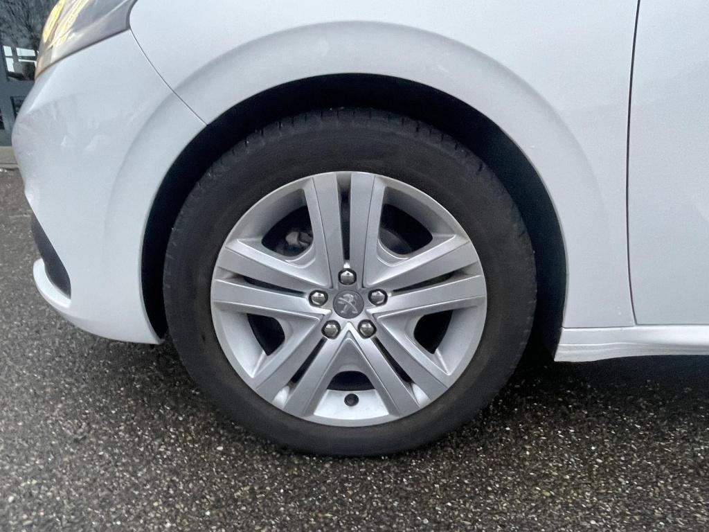 Peugeot 208 1.2 puretech signature