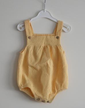 Wafel ijzer stof geel romper maat 80