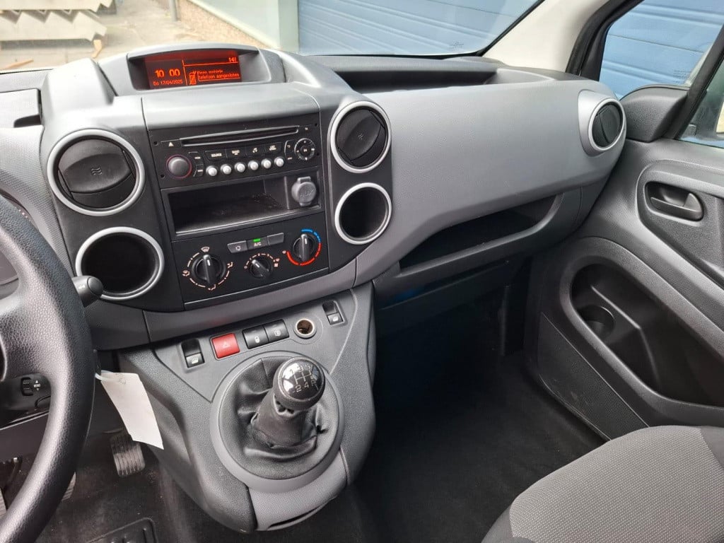 Citroen Berlingo 1.6 bluehdi 75 comfort airco / kasten inrichting / trekhaa