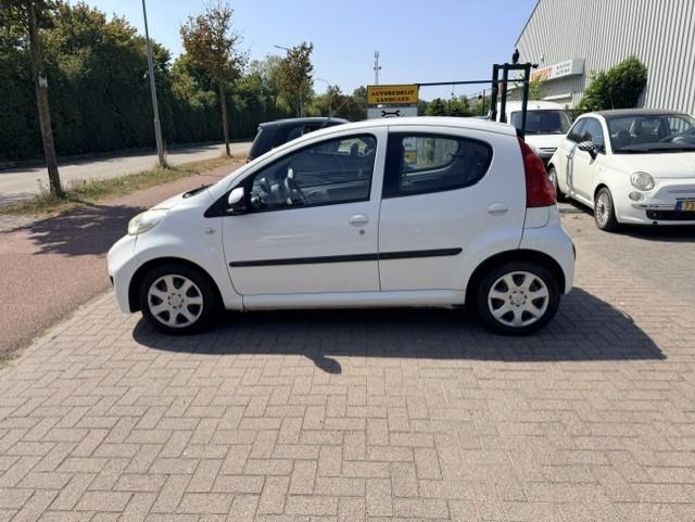 Peugeot 107 1.0-12v millesim 200
