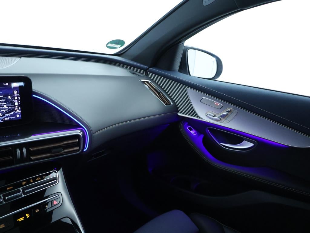 Mercedes-Benz Eqc 400 4matic luxury line 80kw | panoramadak | stoelverwarmi
