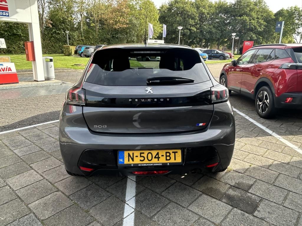 Peugeot 208 1.2 puretech 100pk eat8 allure pack 3d cockpit | apple carplay 
