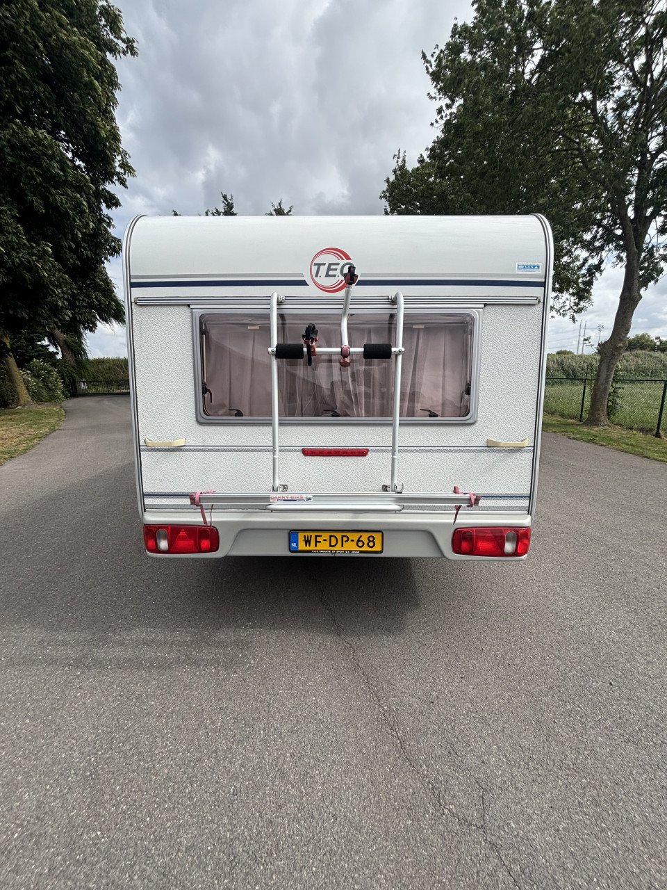 Tec Travelking 460 TDF + Isabella voortent