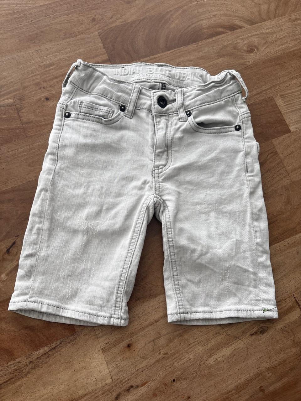 Broekje Indian Bleu jeans maat 116.
