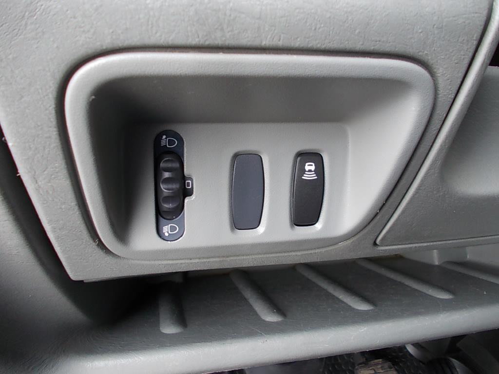 Opel Vivaro 2.0 cdti l2h1 airco, trekhaak 163000 km!!