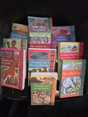 10 boeken van de Schotse auteur Alexander McCall Smith.