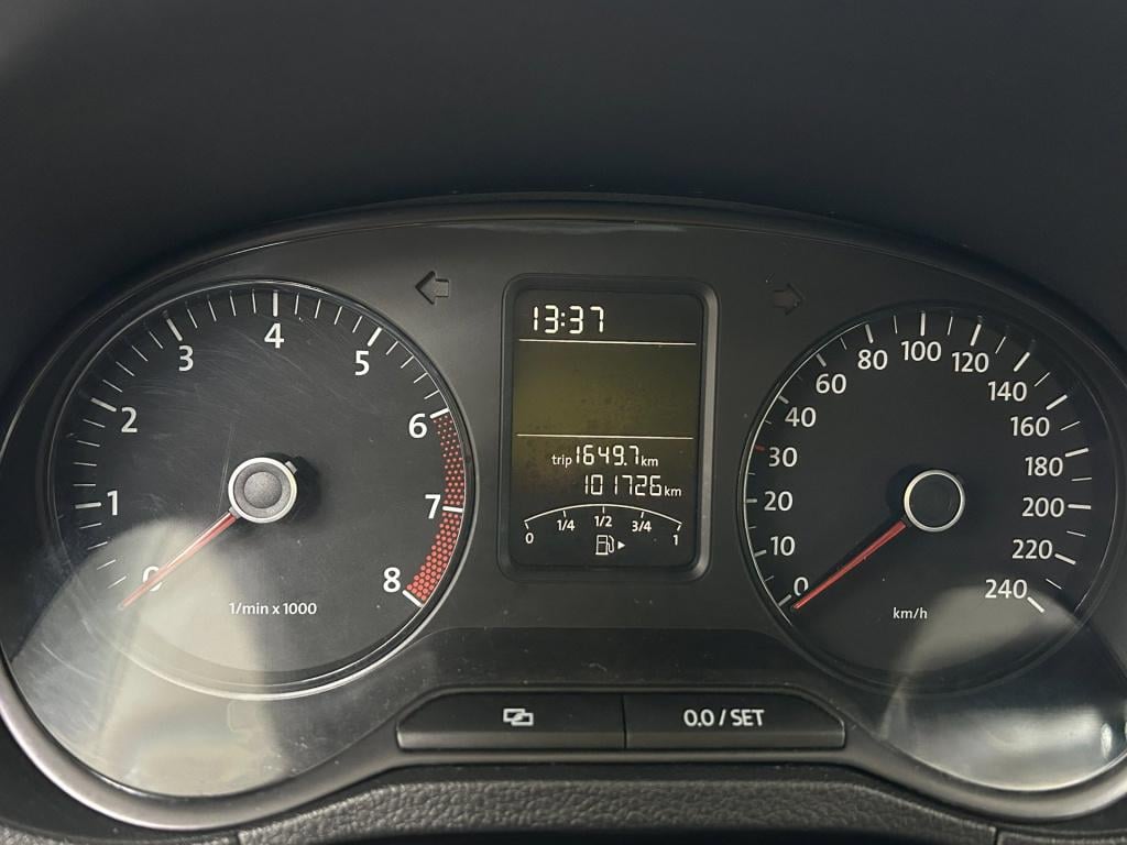 Volkswagen Polo occasion 1.4-16v trendline | grijs | tweedehands volkswagen