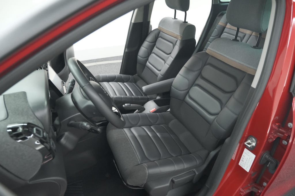 Citroen C3 Aircross puretech 110 feel | trekhaak | camera | apple carplay