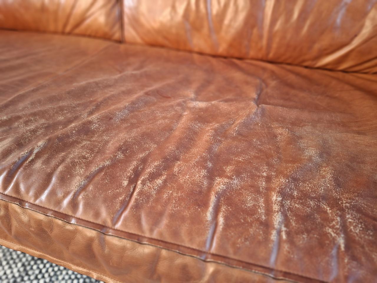 Leren bank (evt. + bijpassende loveseat).