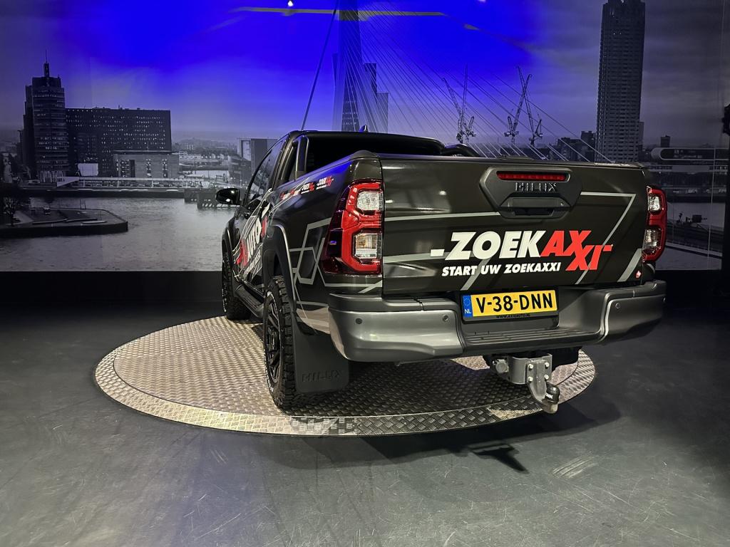 Toyota Hilux 2.8 d-4d xtra cab invincible *leer*camera*navi*carplay*