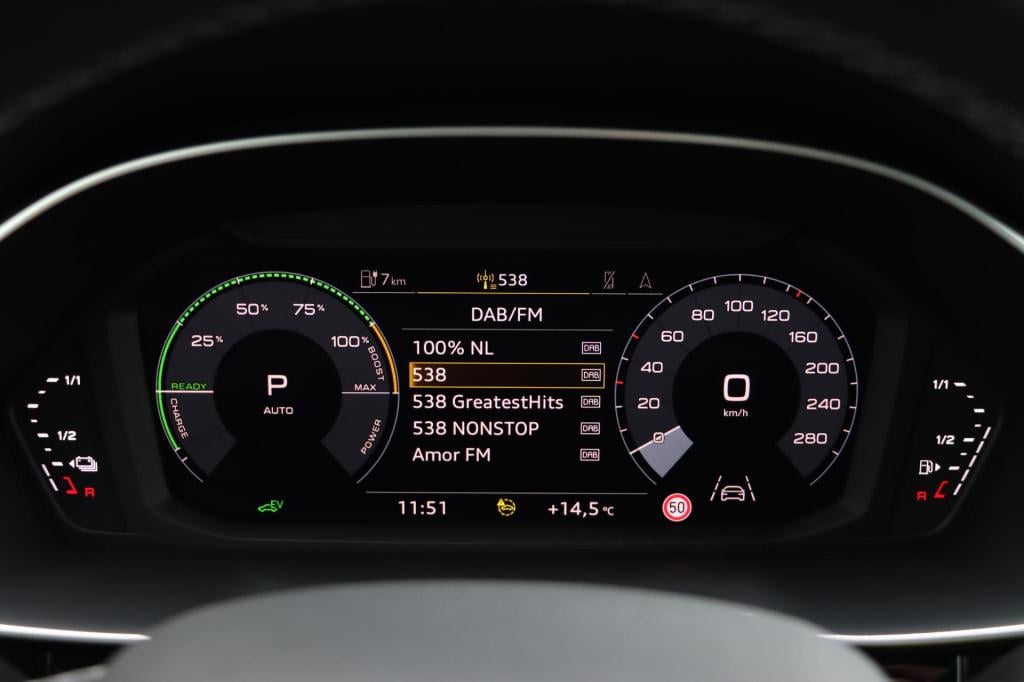 Audi Q3 sportback 45 tfsi e s edition 245pk s-tronic