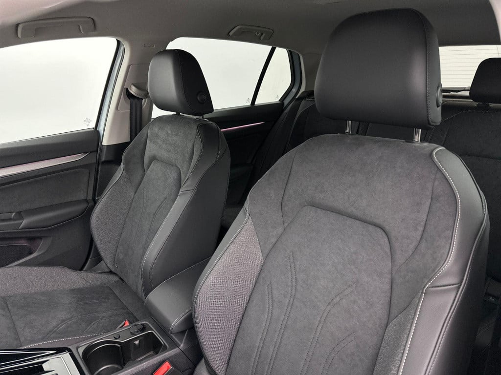 Volkswagen Golf style edition 1.5 ehybrid 150 kw / 204 pk hatchbac