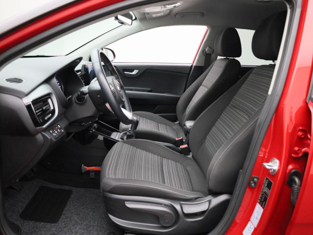 Kia Stonic 1.0 t-gdi mhev dynamicplusline | lmv | navigatie | parkeer senso