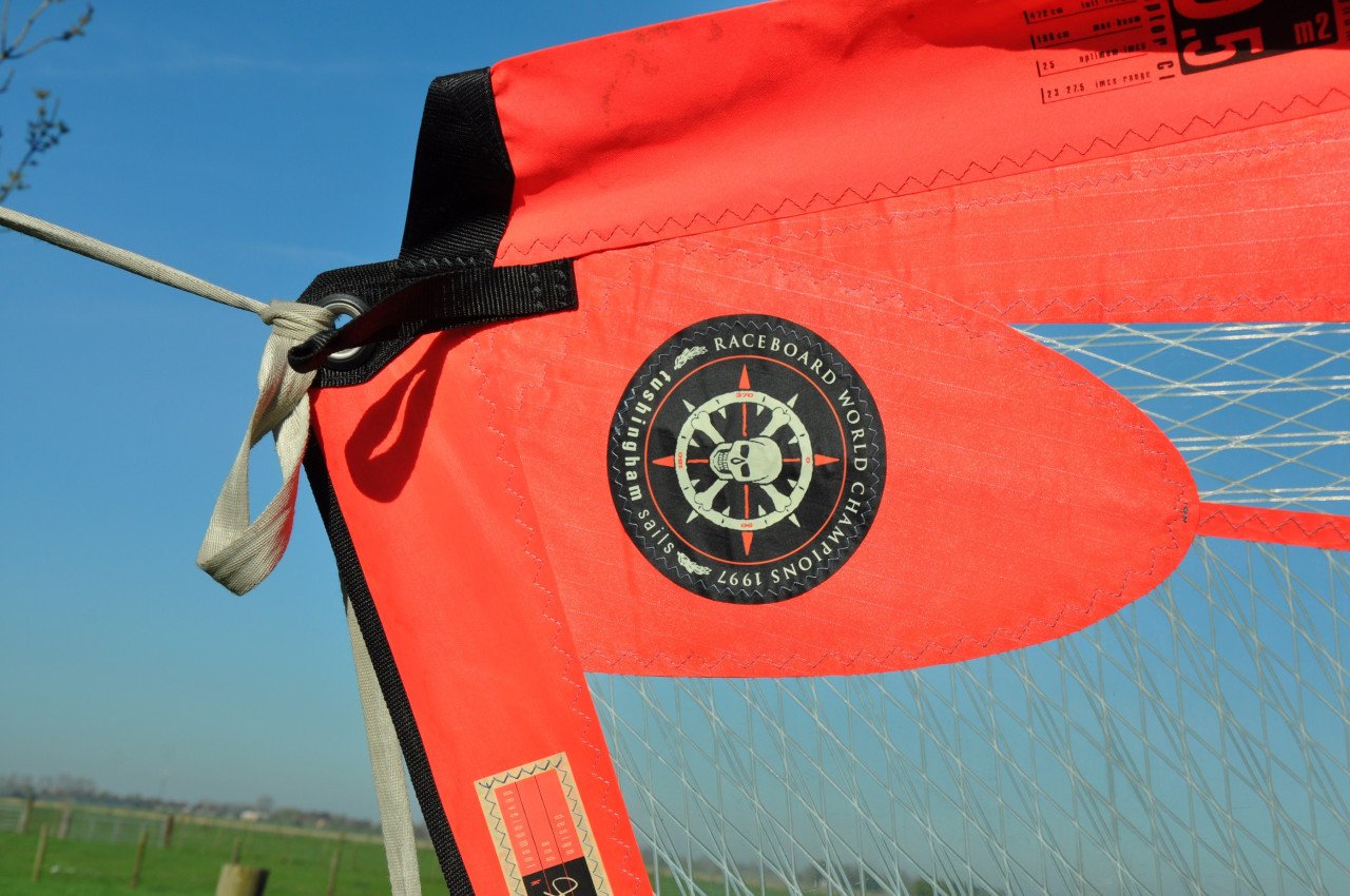 6.5m2 Tushingham Raptor Freeride zeil, FiberSpar mast, NeilPryde giek