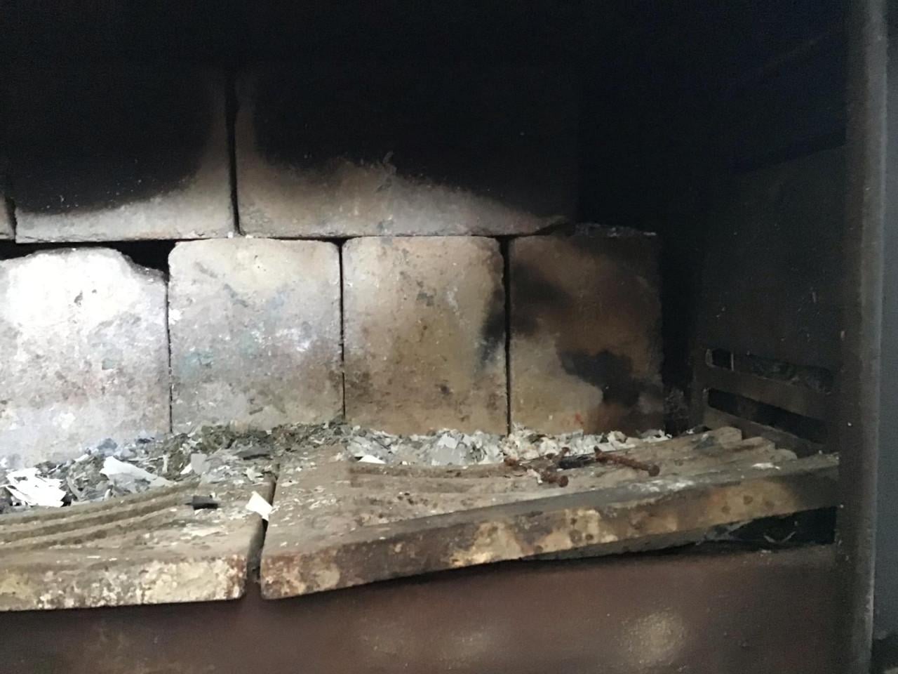 Gietijzeren Houtkachel met Dubbele Deuren Dovre 300g