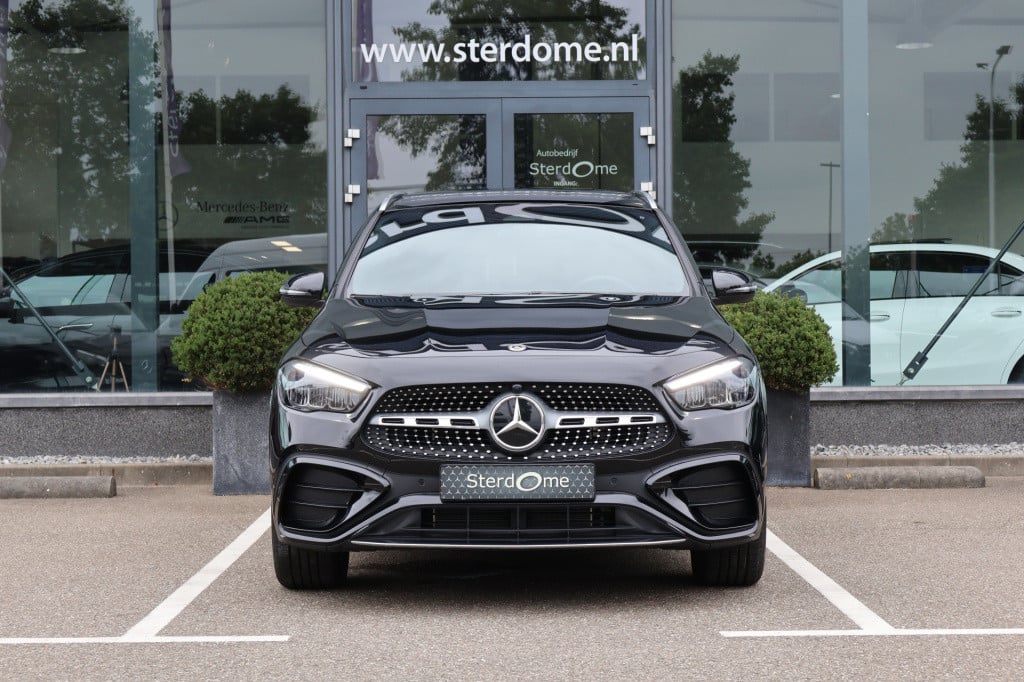 Mercedes-Benz Gla-klasse 250 e edition amg line l facelift l panoramadak l 
