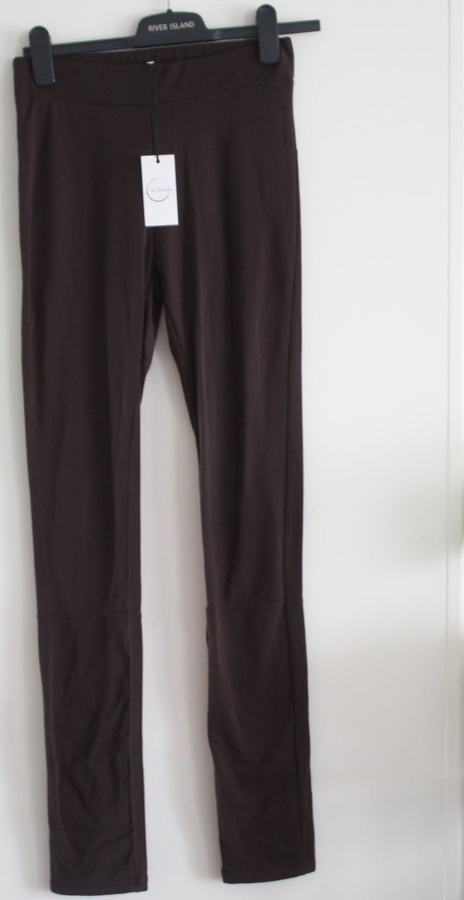 Nieuwe dikke bruine legging maat s