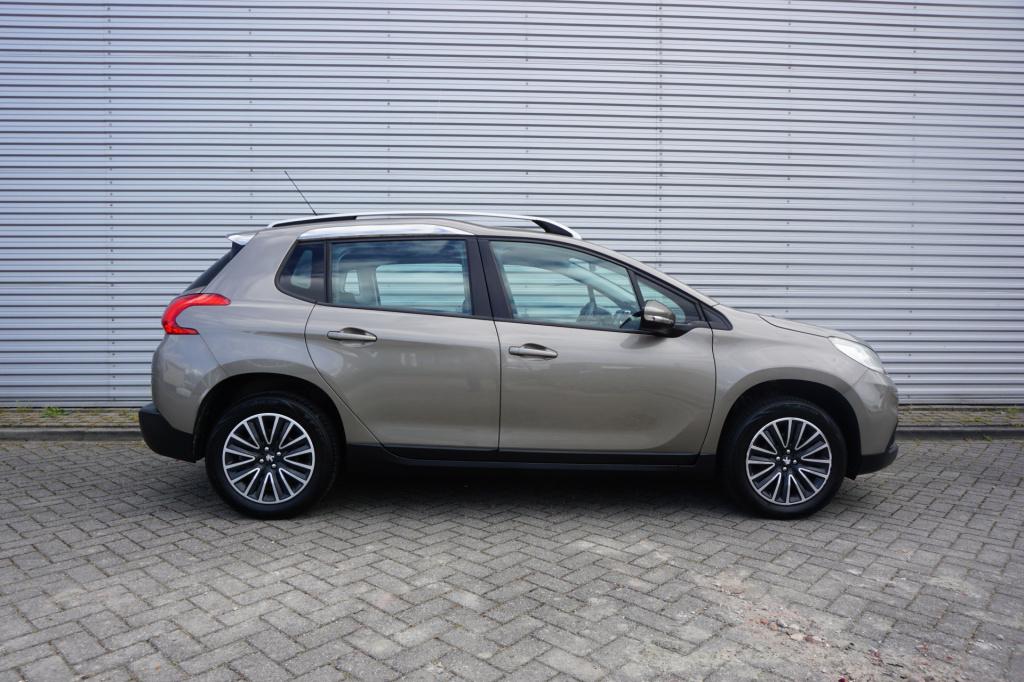 Peugeot 2008 1.2 vti active airco / navi / cruise / elektr. ramen / trekhaa