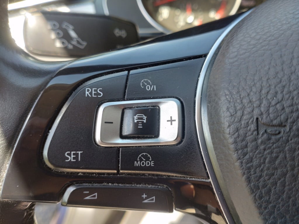 Volkswagen Passat variant 1.4 tsi connected s.
